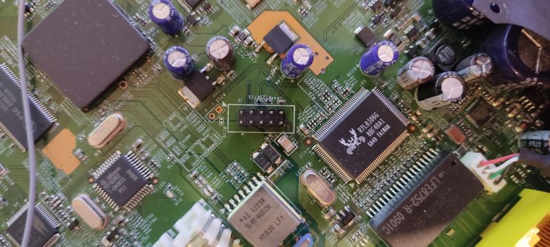 arcadyan-arv752dpw_serial_pins.jpg arcadyan-arv752dpw_serial_pins.jpg