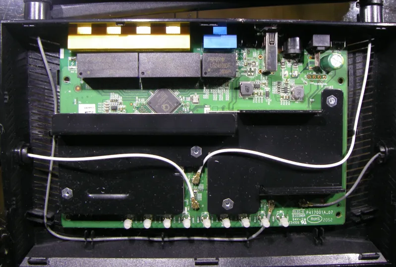 asus_rt-ac57-v3-top.webp