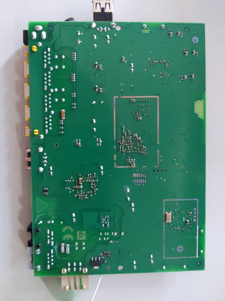 avm_fb7362sl_pcb_back.jpg