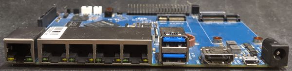 Sinovoip Banana Pi R2 Pro V1.1 front