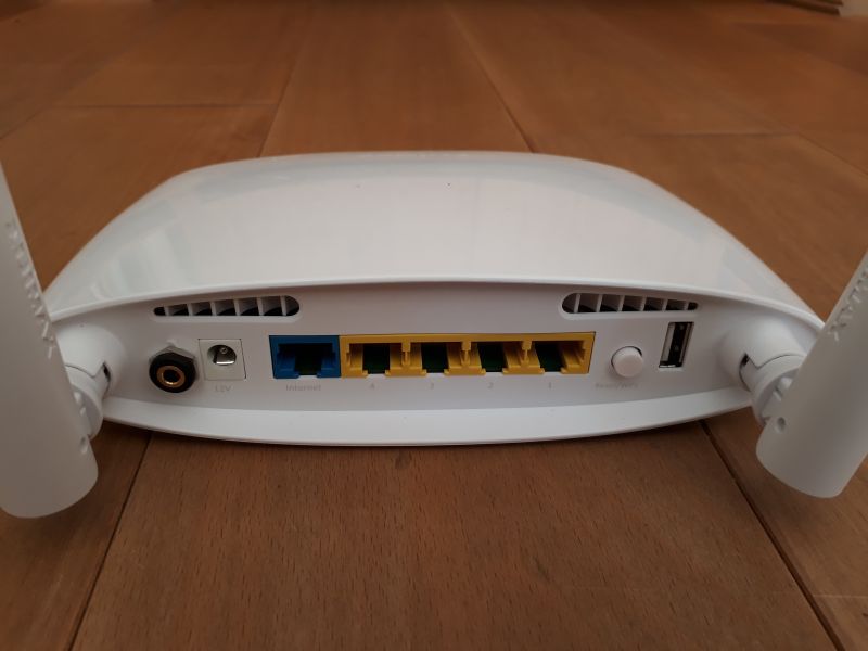 Edimax EW-7478APC Rear