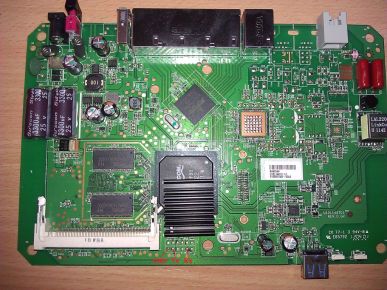dgnd3800b_pcb-top-with-serial-pins.jpg