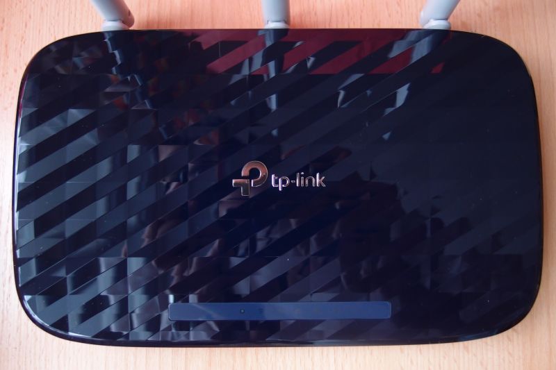 tp-link-archer-c20-v4_case_top.jpg tp-link-archer-c20-v4_case_top.jpg