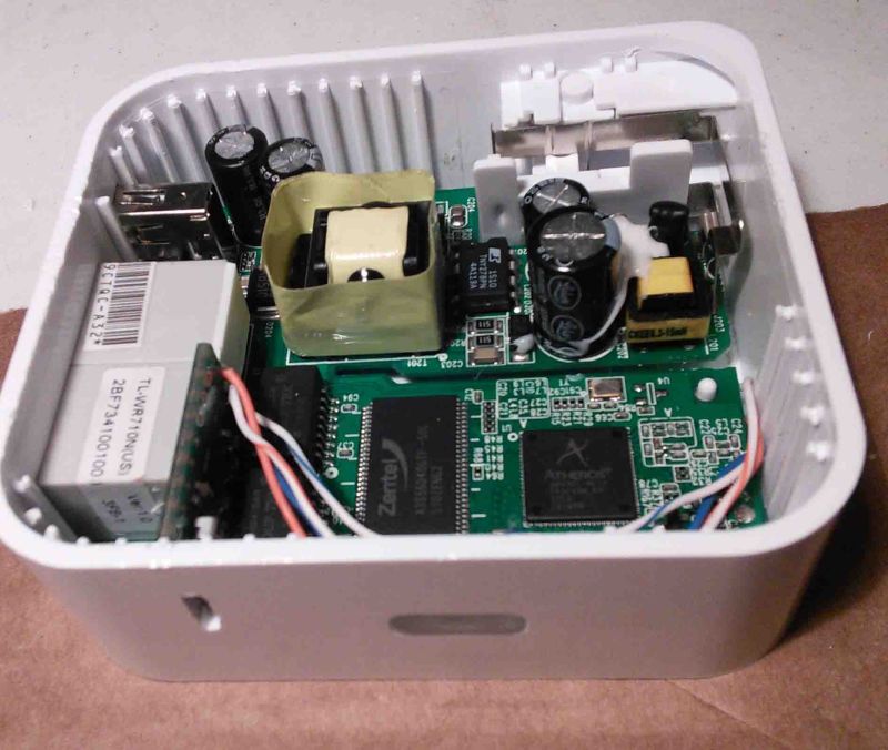 tl-wr710n-serial-adapter-install-2.jpg
