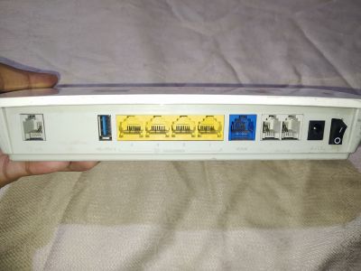 Back of P-2612HNU-F1F